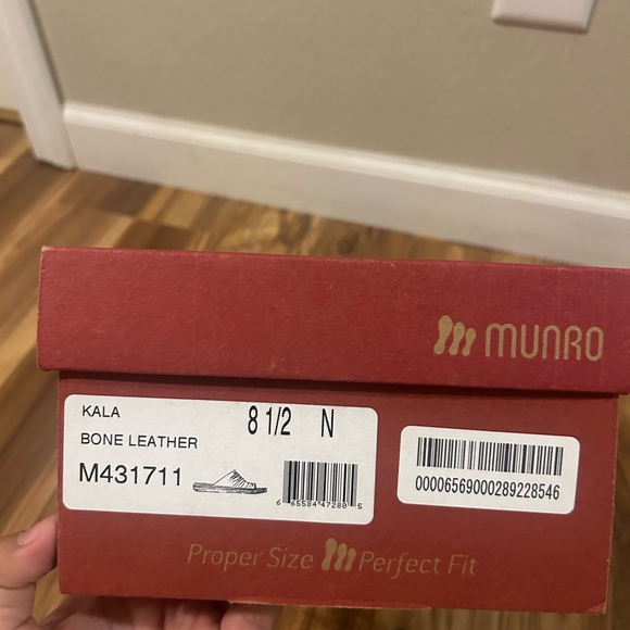 Monreau kala slide 8.5N - Picture 6 of 6